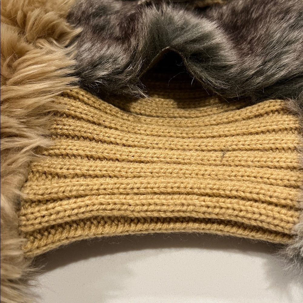 Y2K Grail Faux Fur Fitted Vest Tan + Brown Mob Wife Aesthetic - Size M - Picture 7 of 7